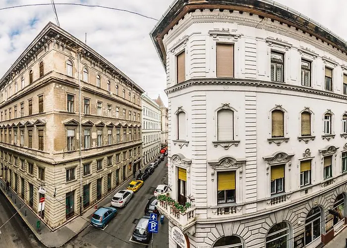 Centric Lifestyle Πανσιόν