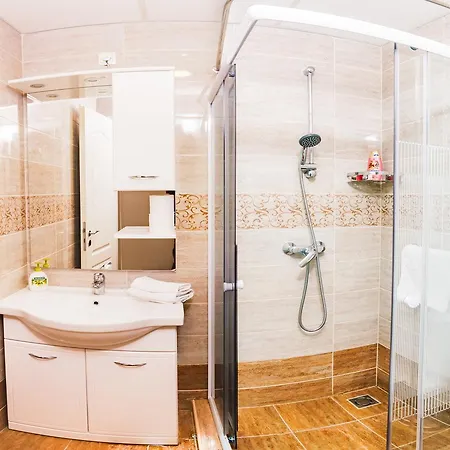 Centric Lifestyle Konukevi *